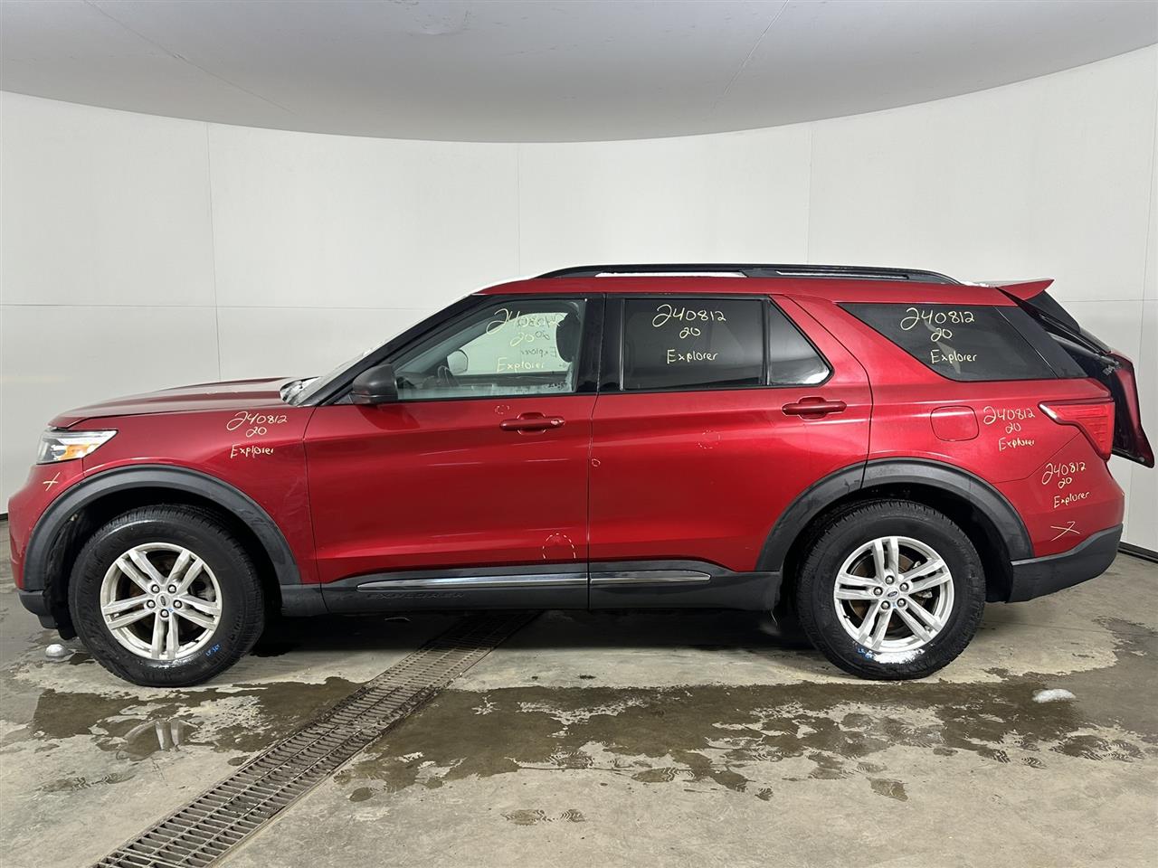 Vehicle/93212_02.jpg