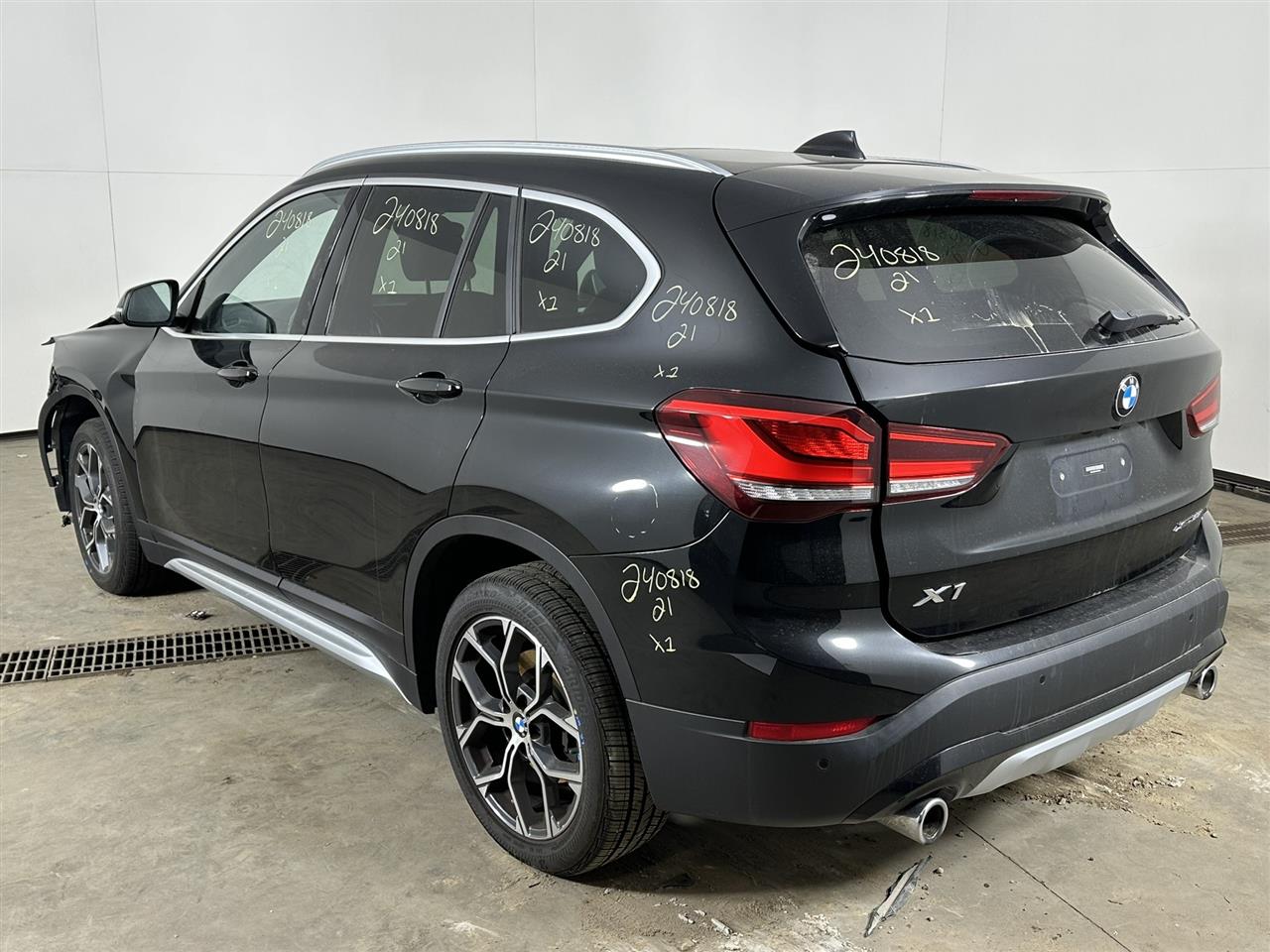 Vehicle/93221_03.jpg