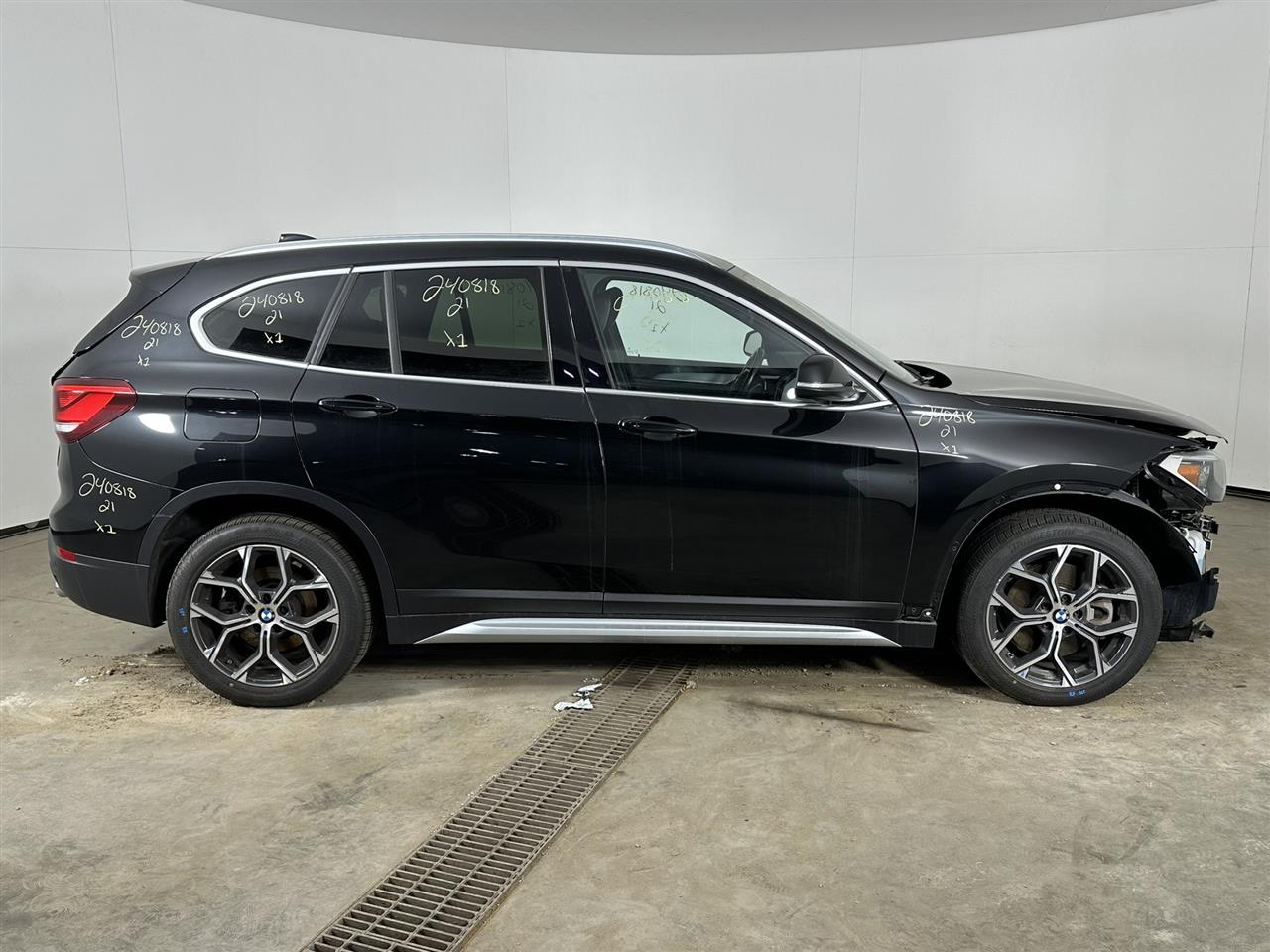 Vehicle/93221_05.jpg