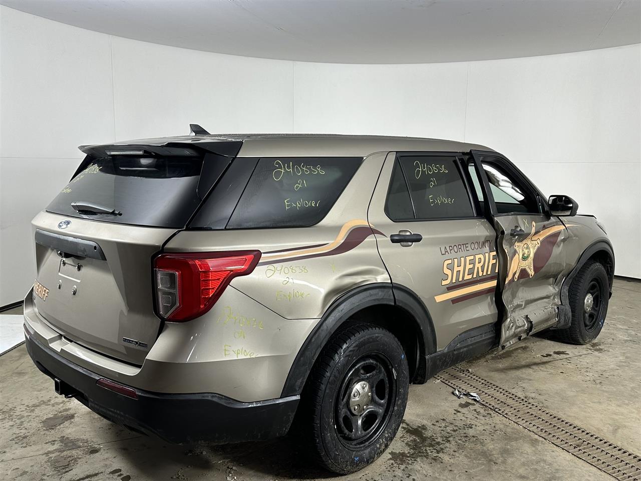 Vehicle/93505_04.jpg
