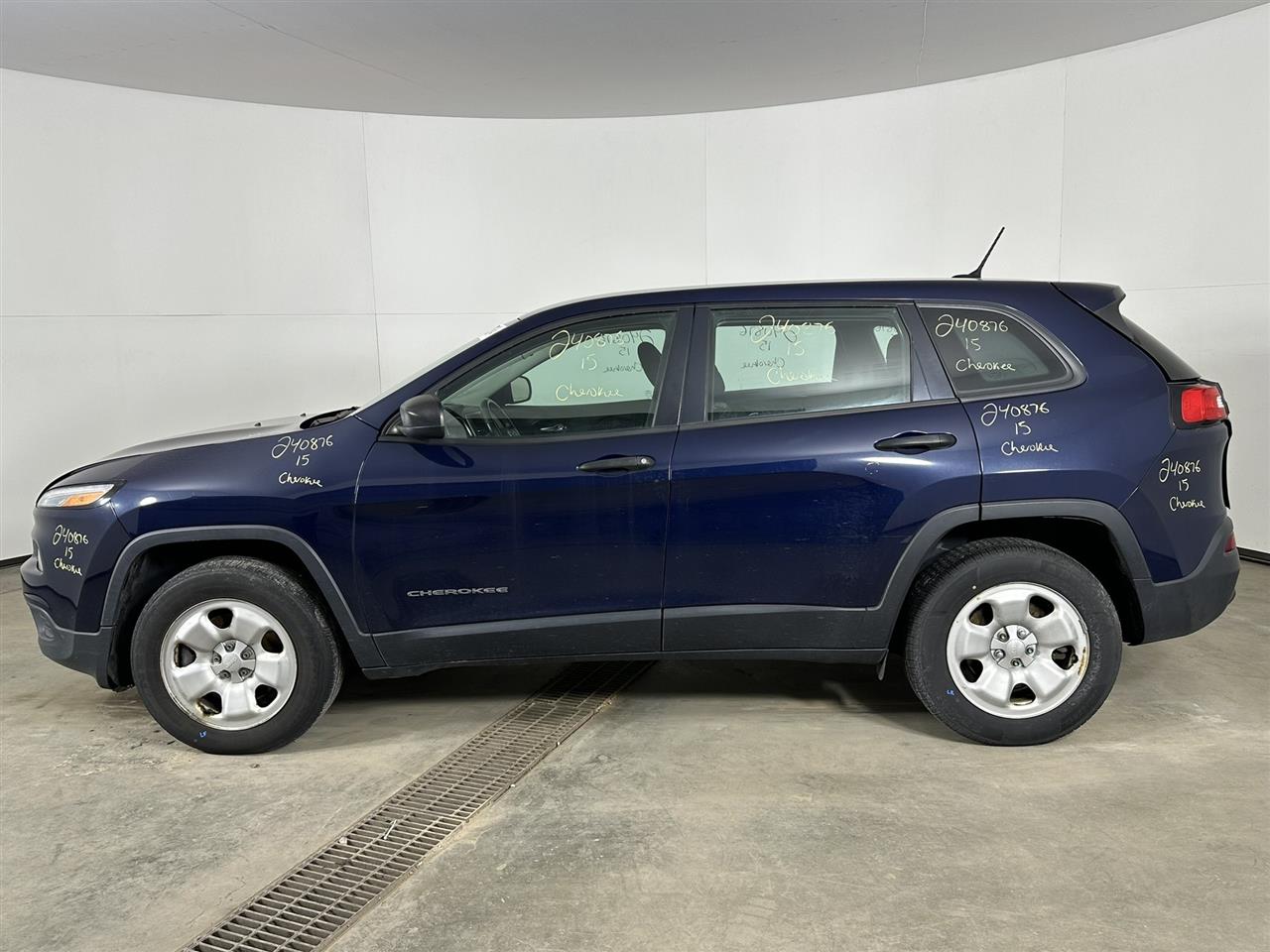 Vehicle/93839_02.jpg