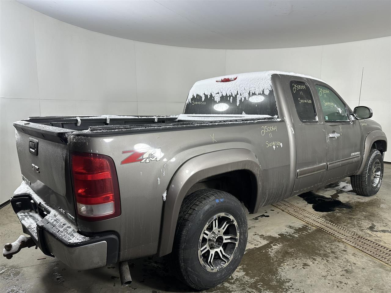 Vehicle/94771_04.jpg