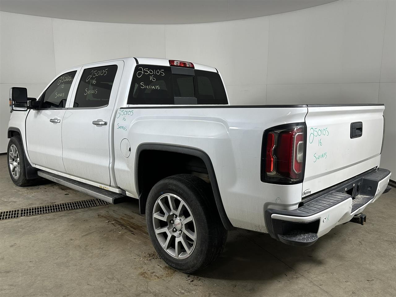 Vehicle/95292_03.jpg