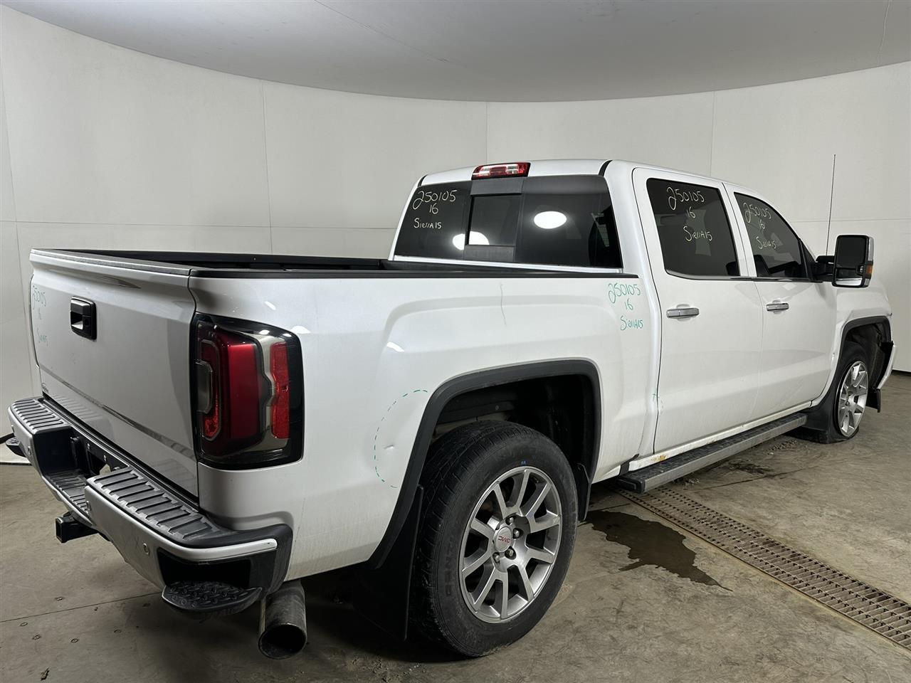 Vehicle/95292_04.jpg