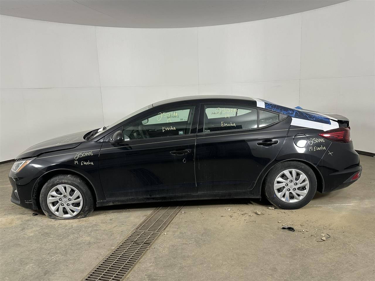 Vehicle/95925_02.jpg