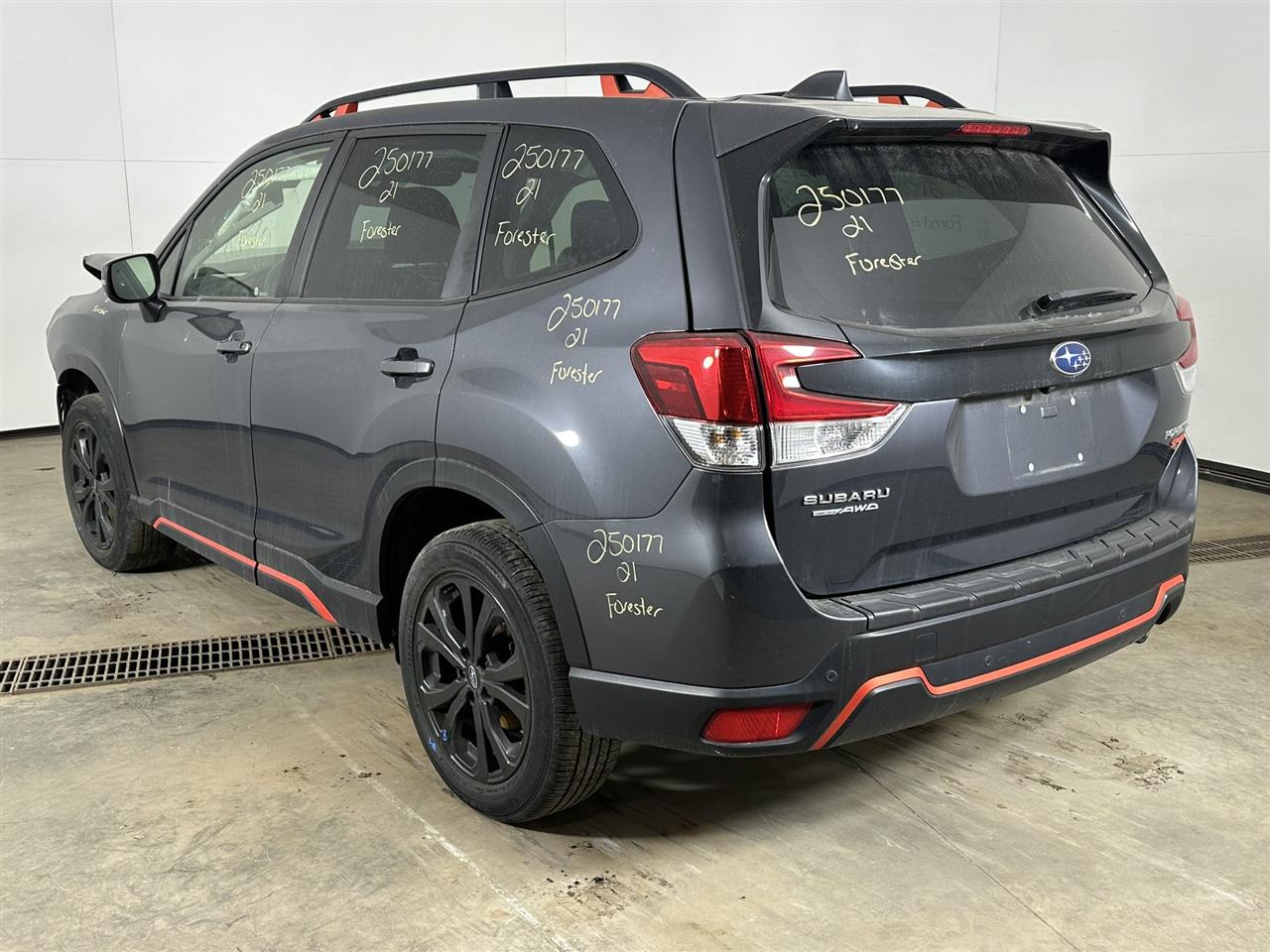 Vehicle/96283_03.jpg