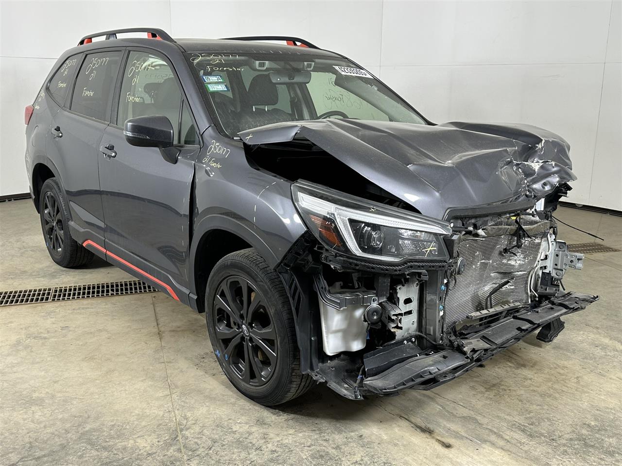 Vehicle/96283_06.jpg