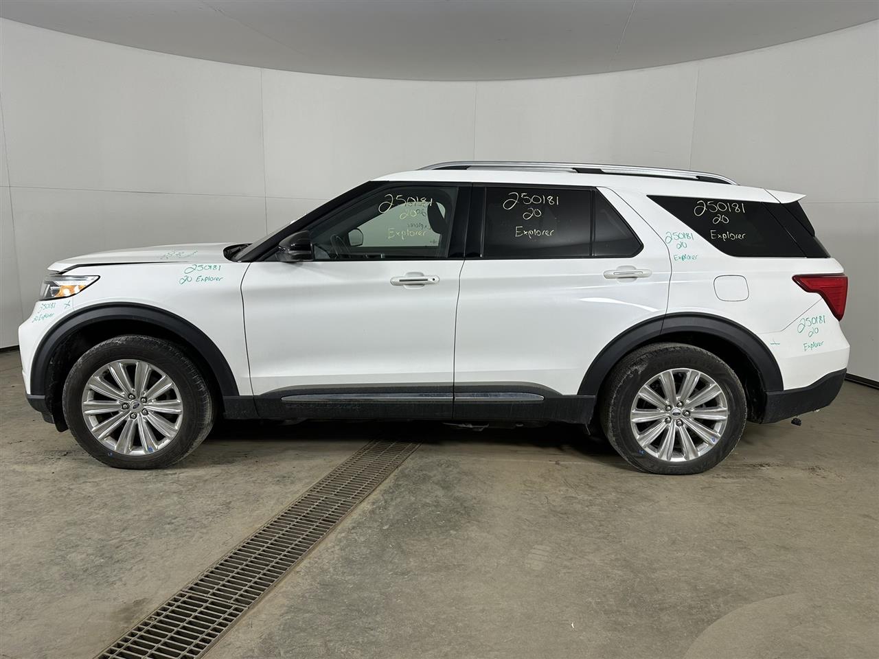 Vehicle/96290_02.jpg