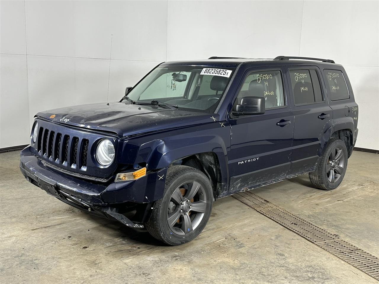 Vehicle/96702_01.jpg