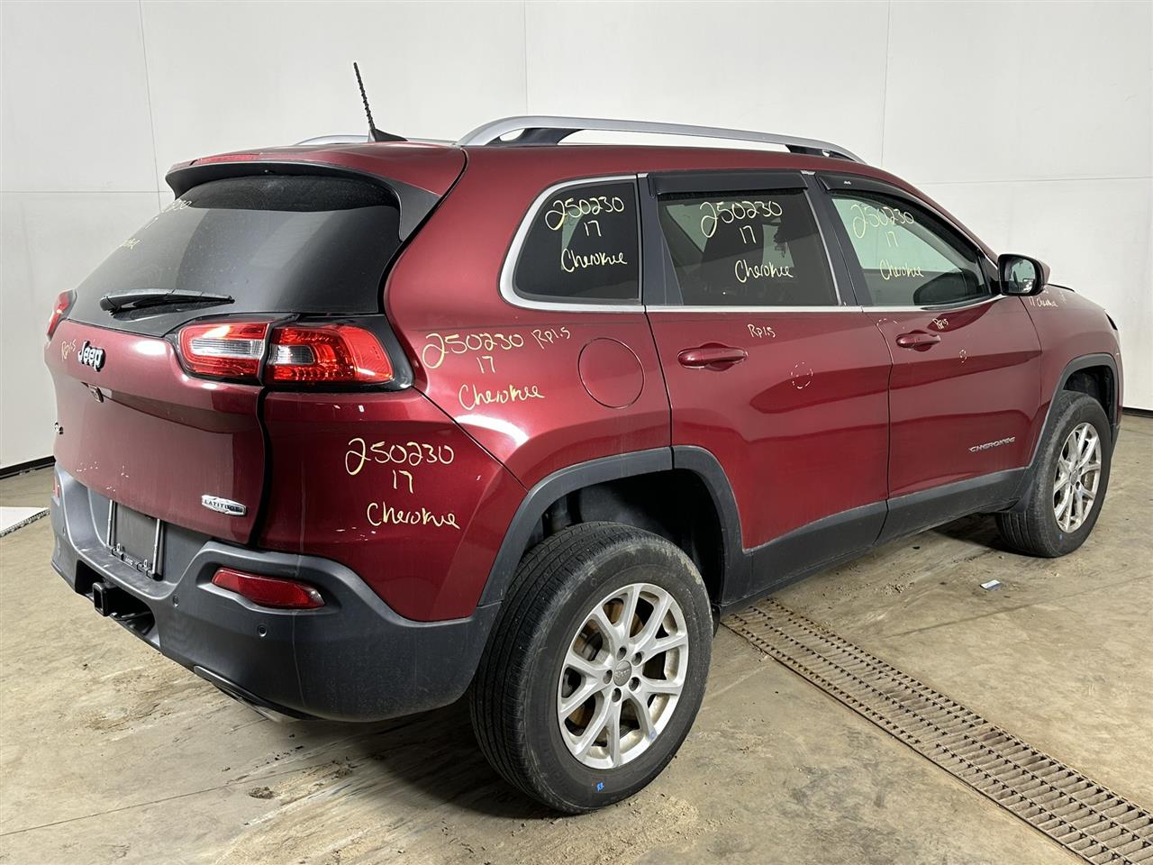 Vehicle/96830_04.jpg