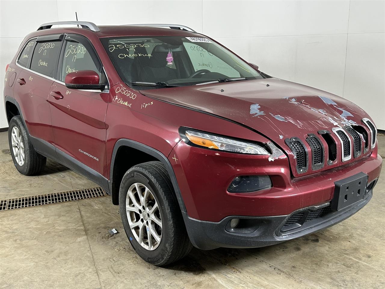 Vehicle/96830_06.jpg