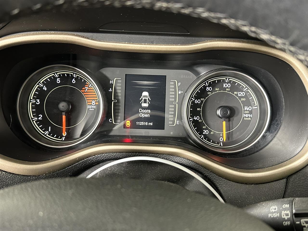 Vehicle/96830_09.jpg