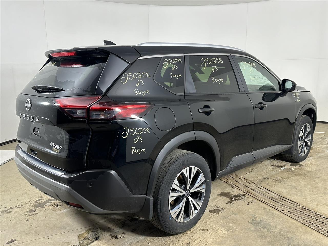 Vehicle/97327_04.jpg
