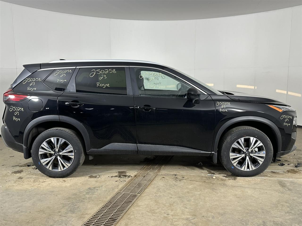 Vehicle/97327_05.jpg