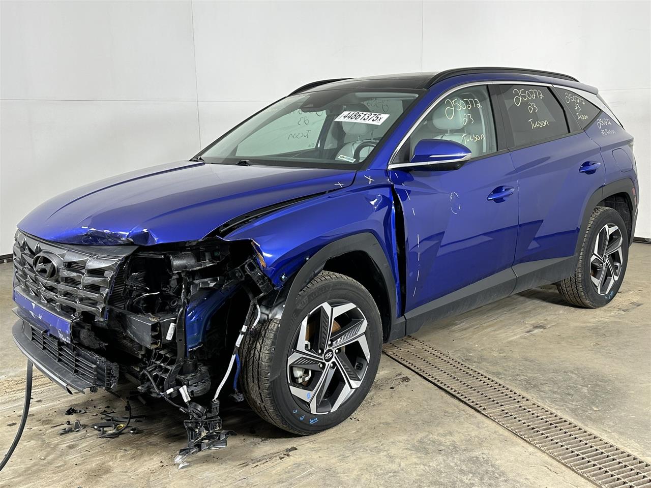Vehicle/97444_01.jpg