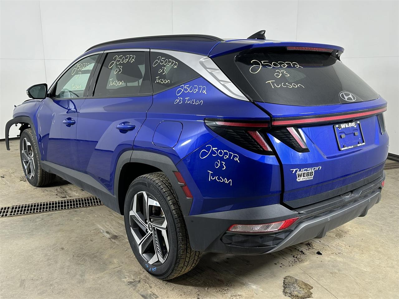 Vehicle/97444_03.jpg