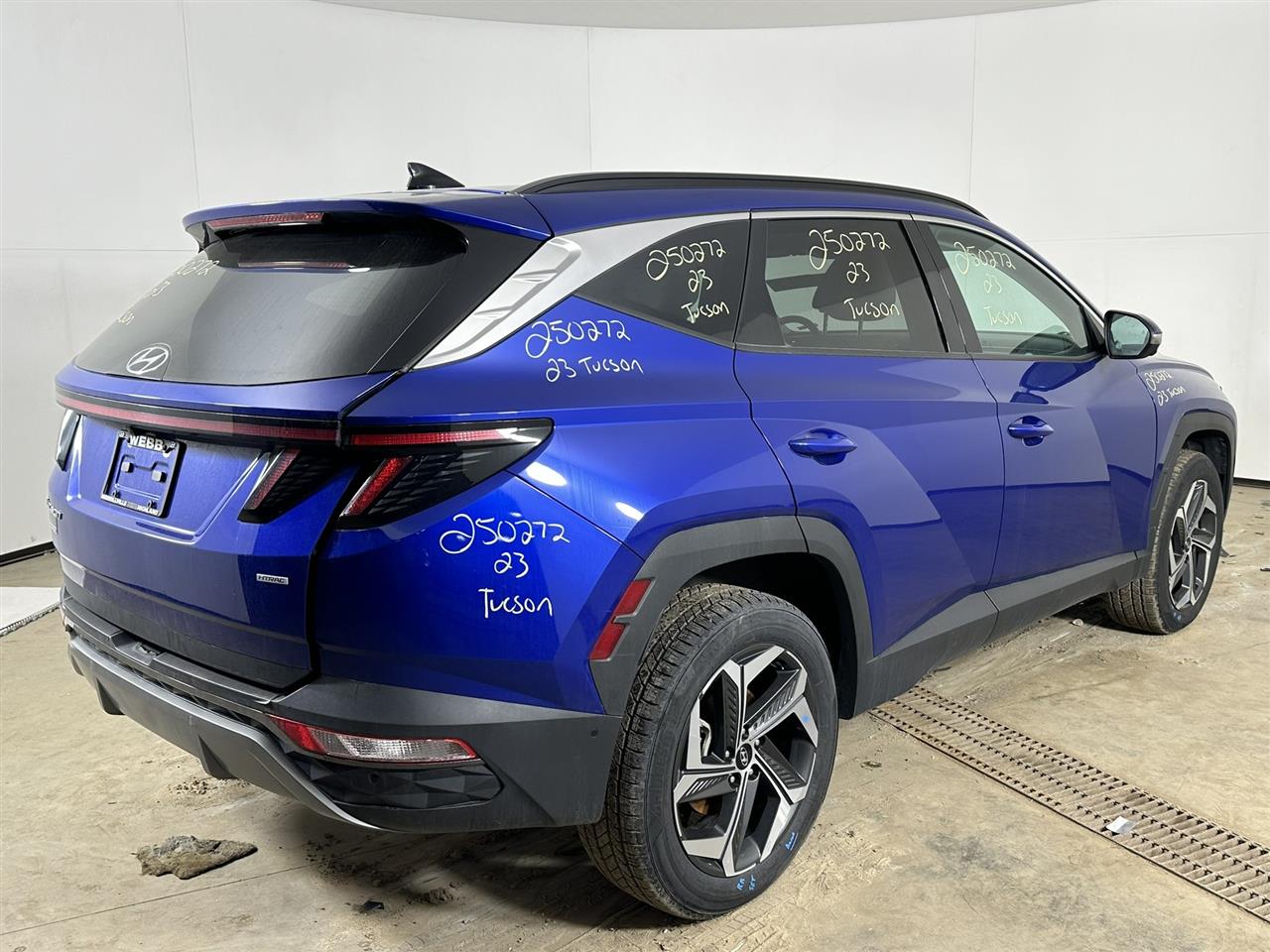 Vehicle/97444_04.jpg