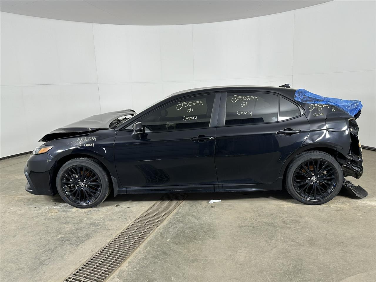 Vehicle/97817_02.jpg