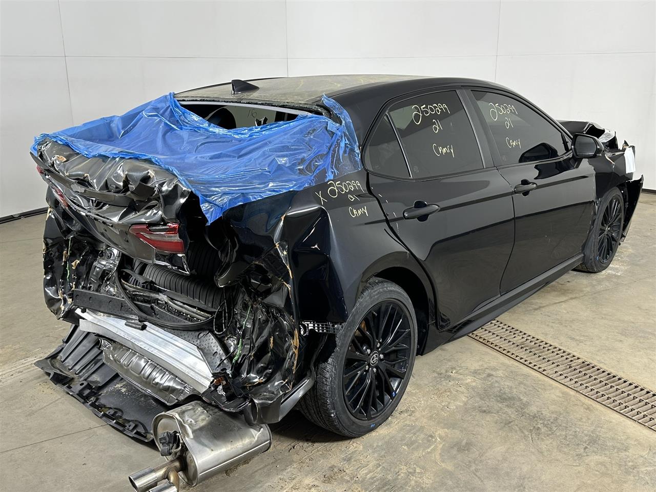 Vehicle/97817_04.jpg