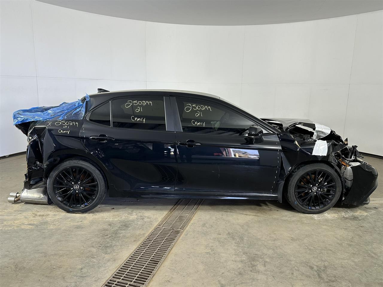 Vehicle/97817_05.jpg