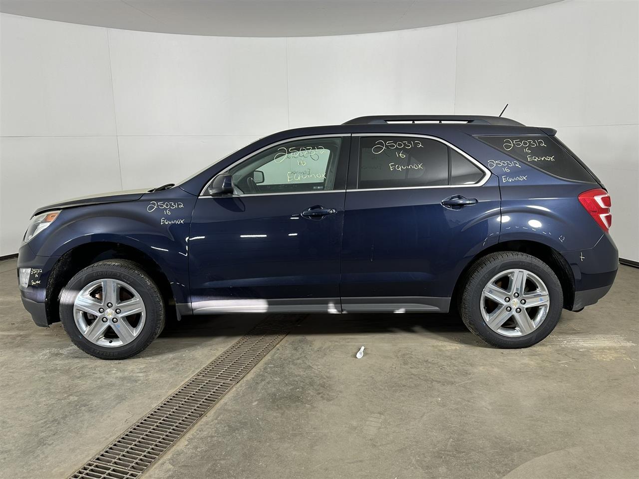 Vehicle/97923_02.jpg