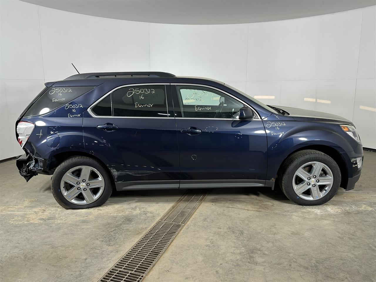 Vehicle/97923_05.jpg