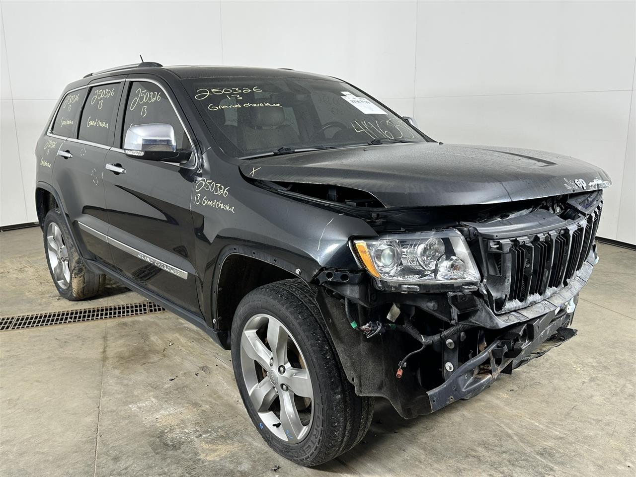 Vehicle/98229_06.jpg