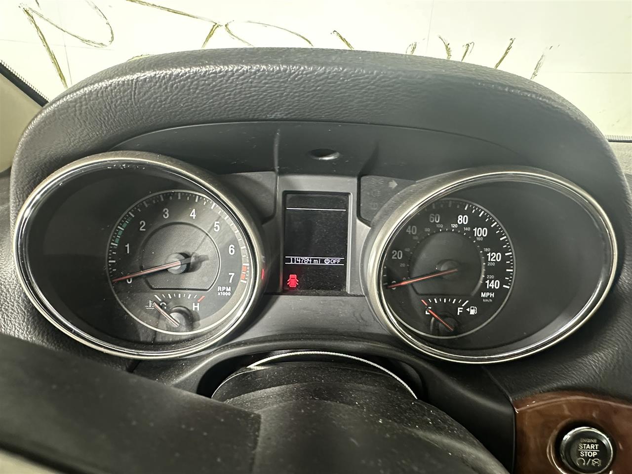 Vehicle/98229_09.jpg