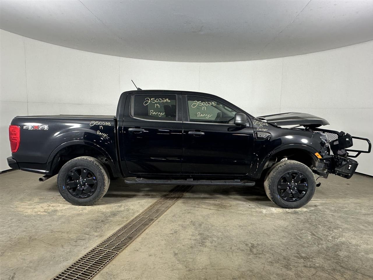 Vehicle/98235_05.jpg