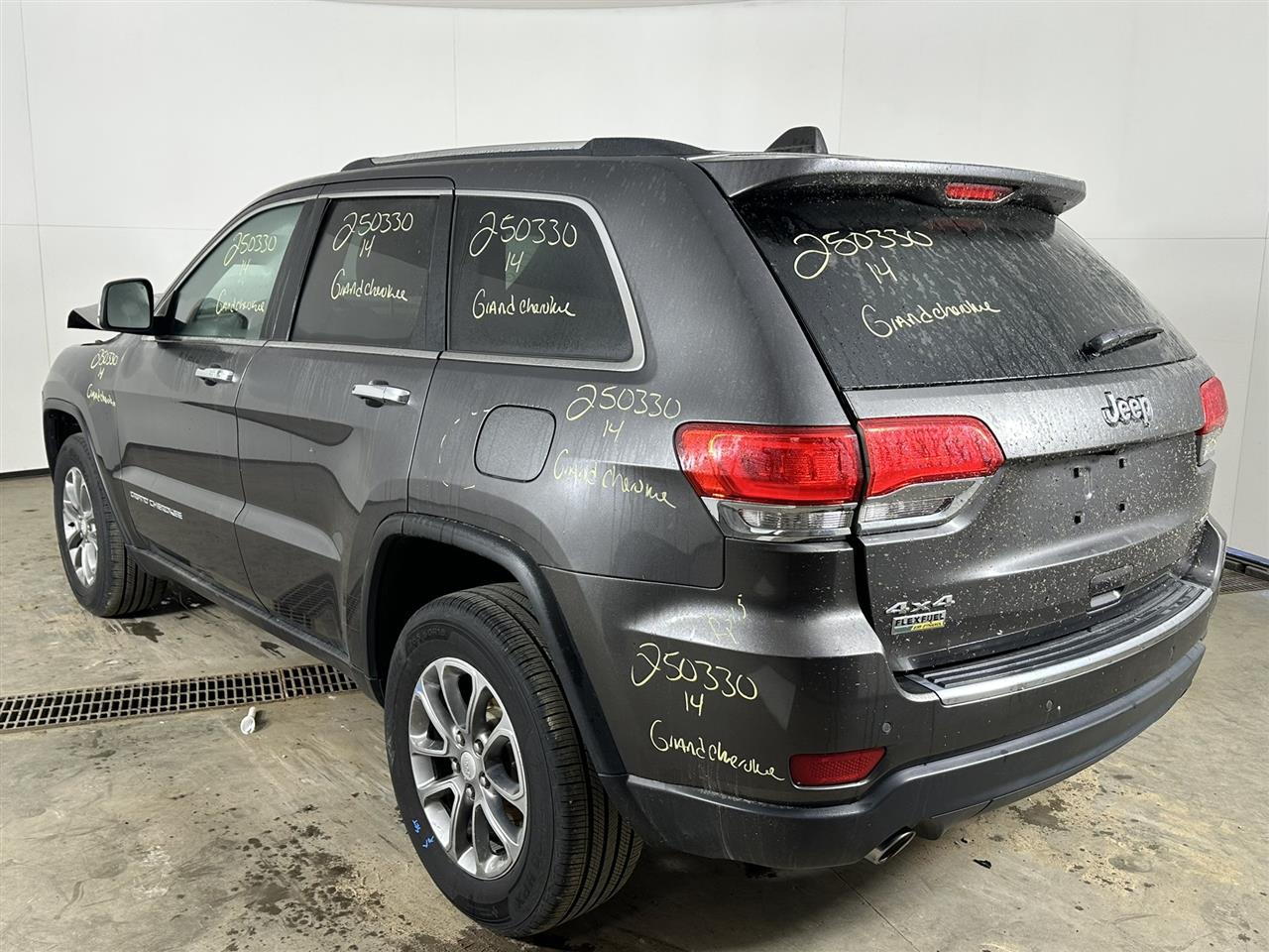Vehicle/98237_03.jpg