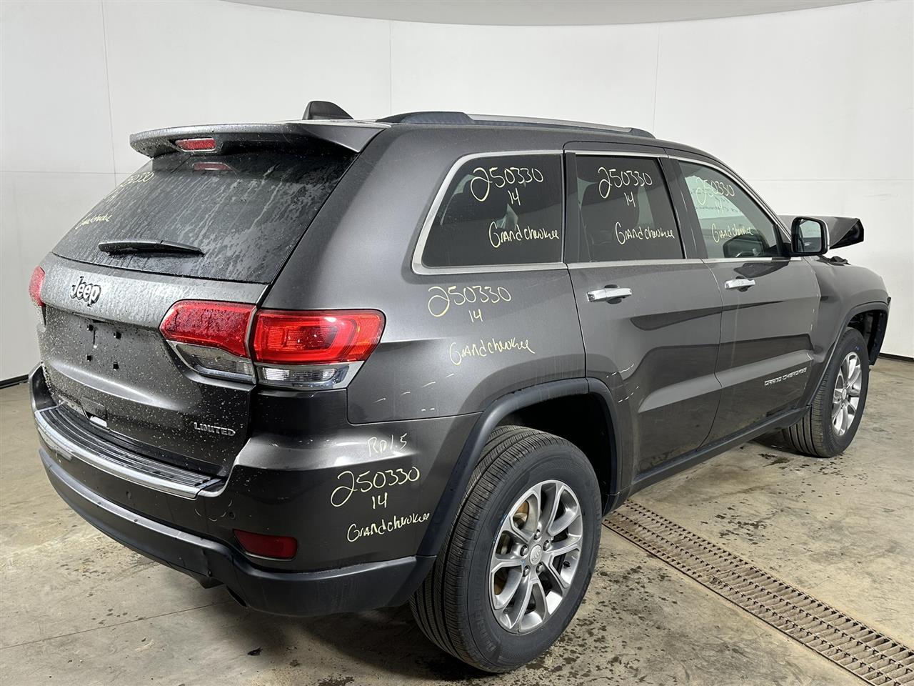 Vehicle/98237_04.jpg