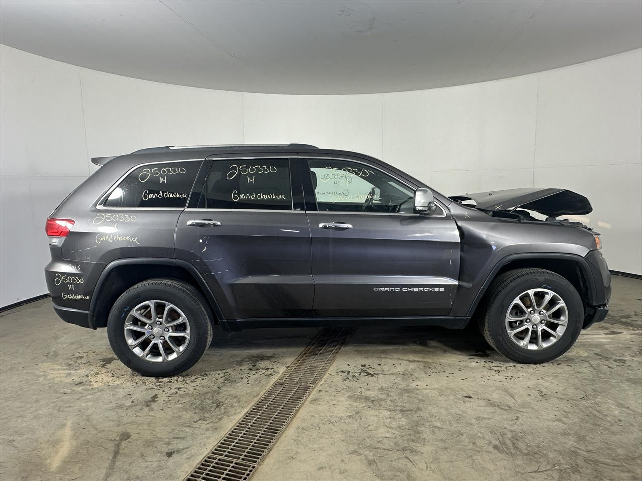 Vehicle/98237_05.jpg