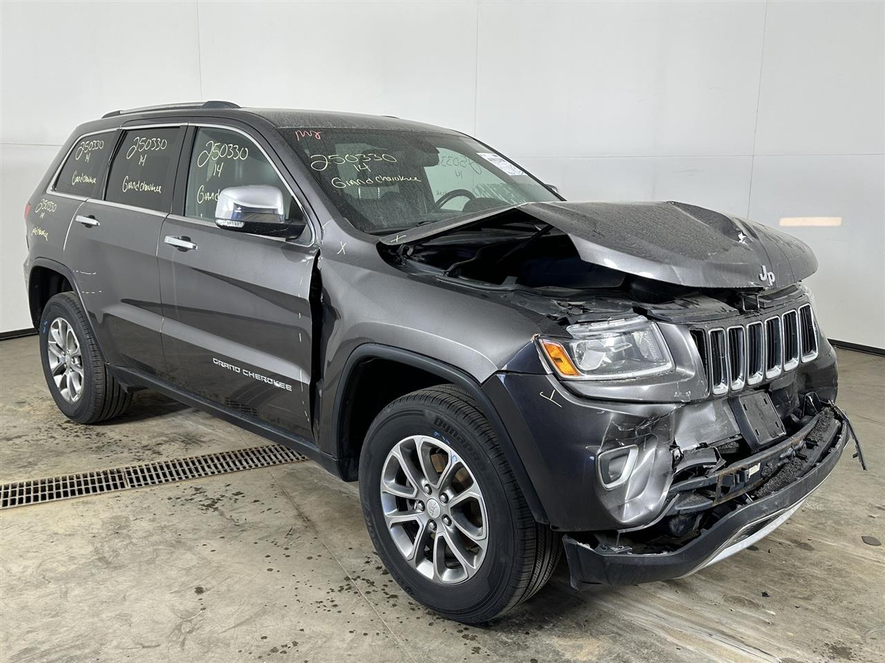 Vehicle/98237_06.jpg