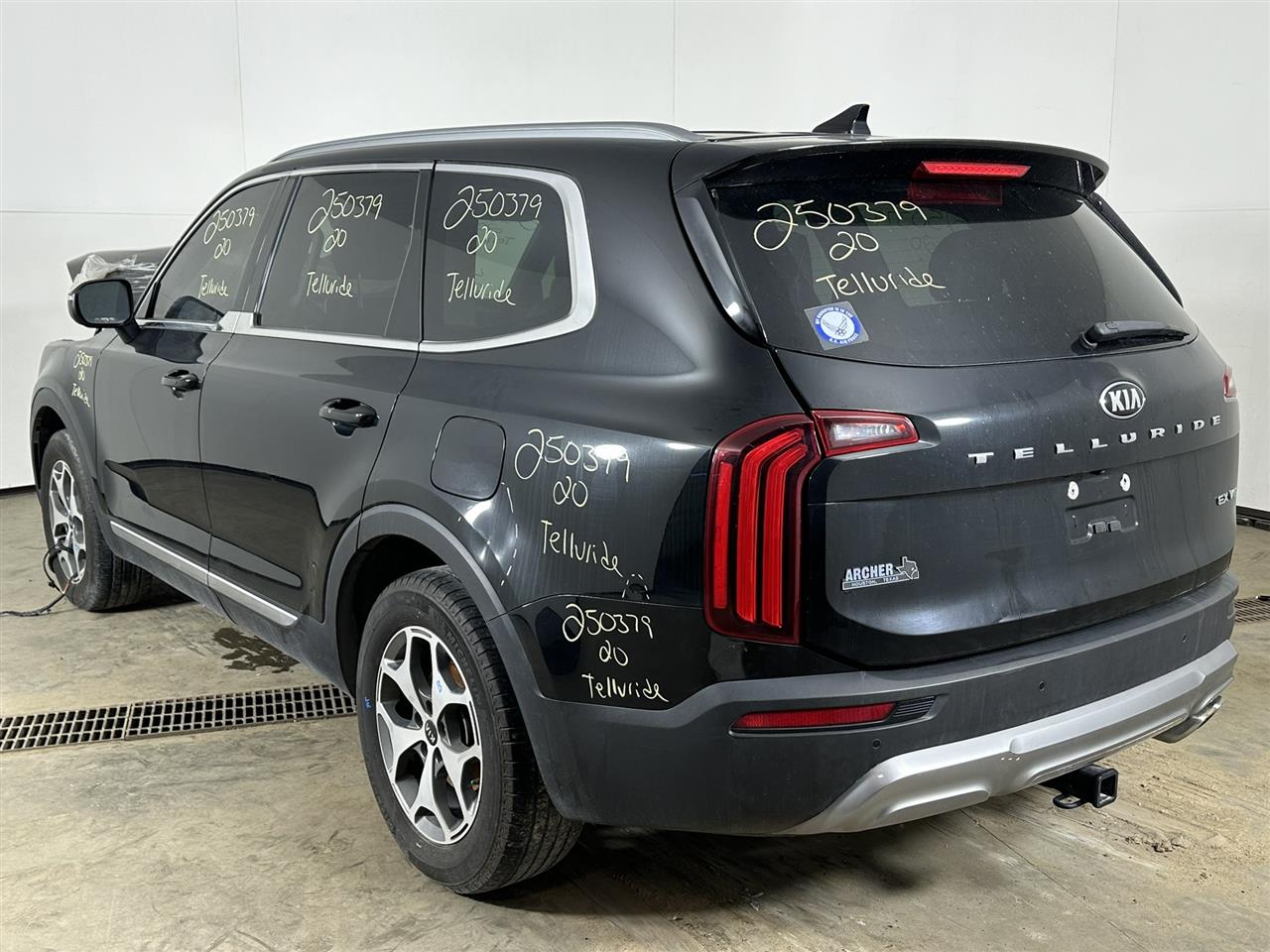 Vehicle/98841_03.jpg