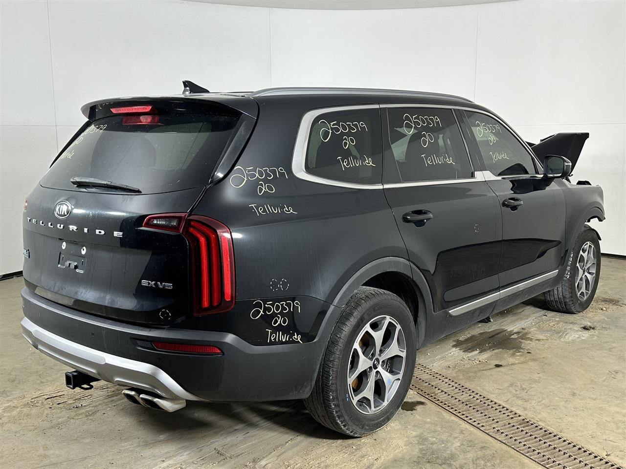 Vehicle/98841_04.jpg