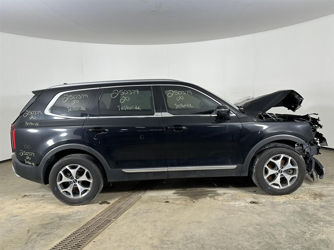 Vehicle/98841_05.jpg