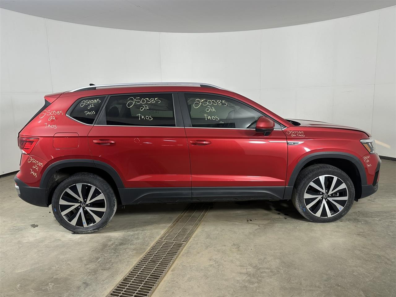 Vehicle/98939_05.jpg