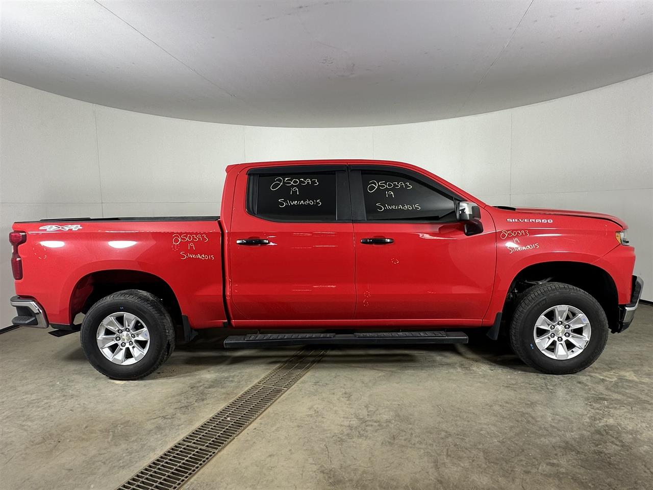 Vehicle/99109_06.jpg