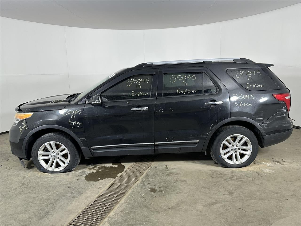 Vehicle/99305_02.jpg