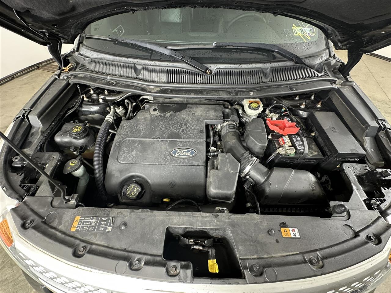Vehicle/99305_08.jpg