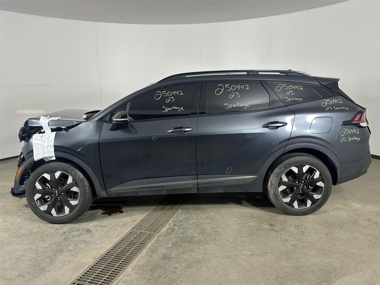 Vehicle/99613_02.jpg