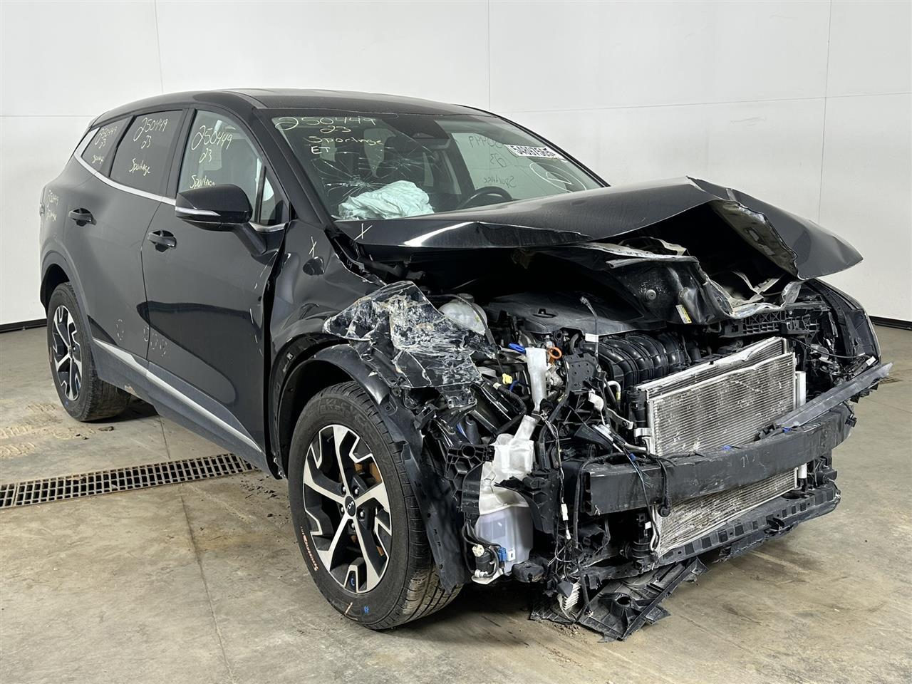 Vehicle/99700_06.jpg