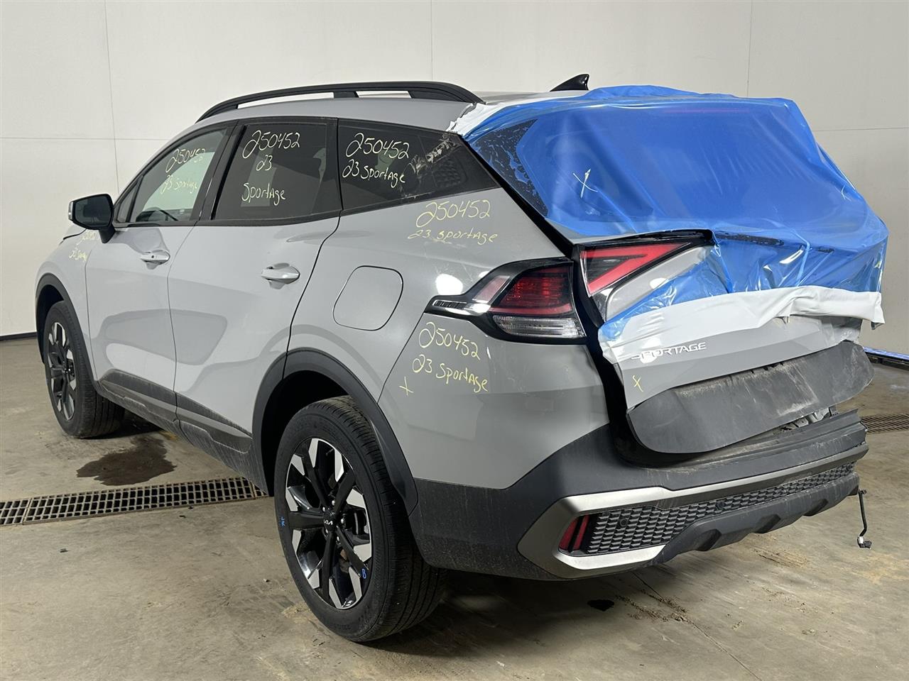 Vehicle/99703_03.jpg