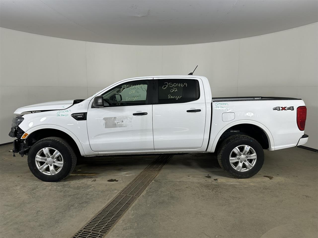 Vehicle/99888_02.jpg