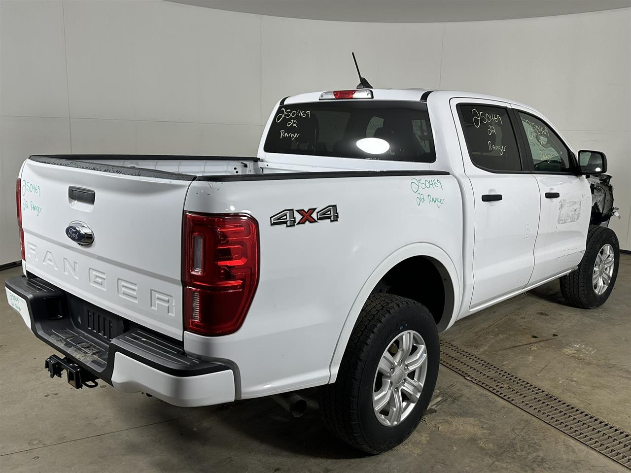 Vehicle/99888_04.jpg