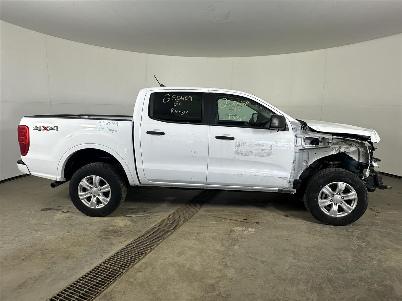 Vehicle/99888_05.jpg