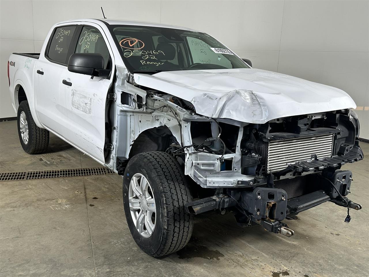 Vehicle/99888_06.jpg