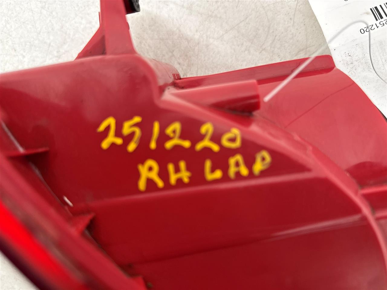 Inventory/1996354_06.jpg