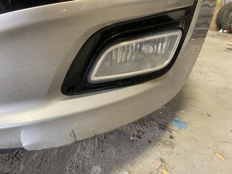 Vehicle/100589_10.jpg