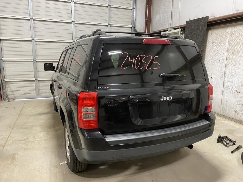Vehicle/101368_02.jpg